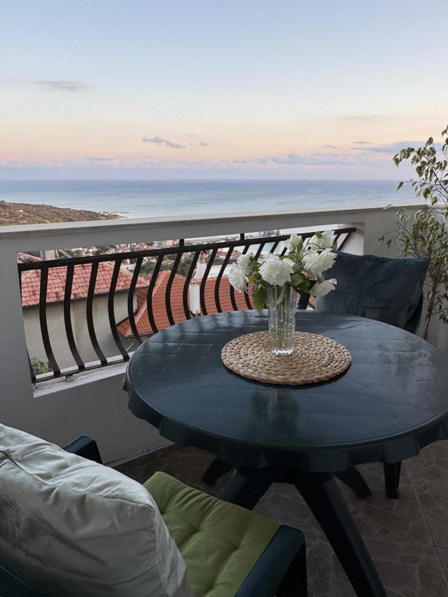 Kakavanen'S Sea View Apartment Baltschik Exterior foto